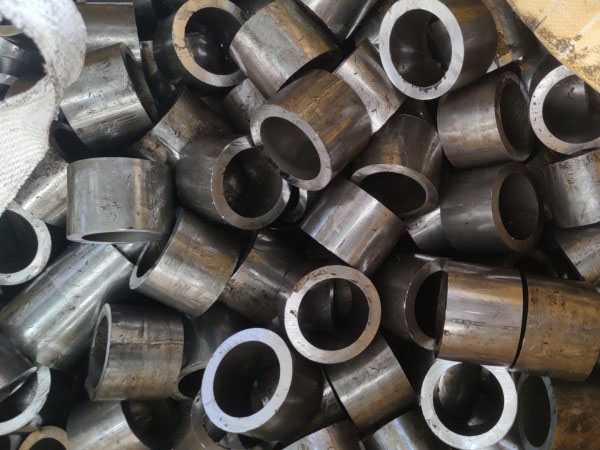 双峰无缝钢管切割